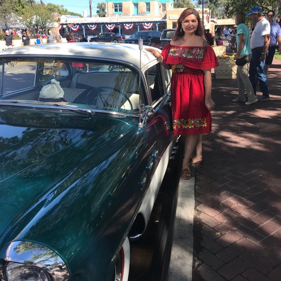 Meet your Posher, Stephanie - Picture 5 of 8